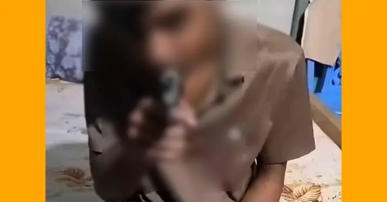 অস্ত্রহাতে ভাইরাল হওয়া যুবক